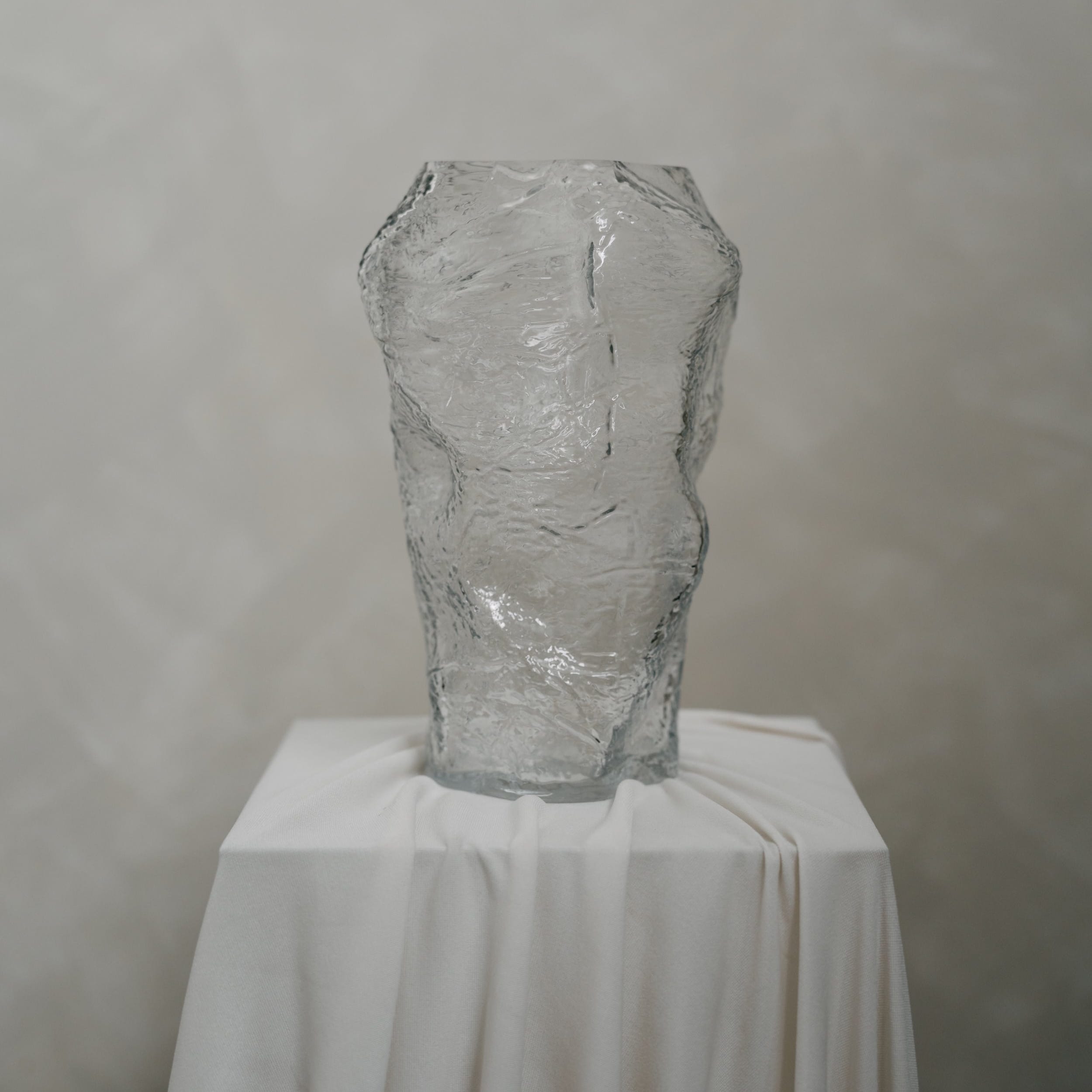 glass flower vase Maison Bloomé Adelaide florist