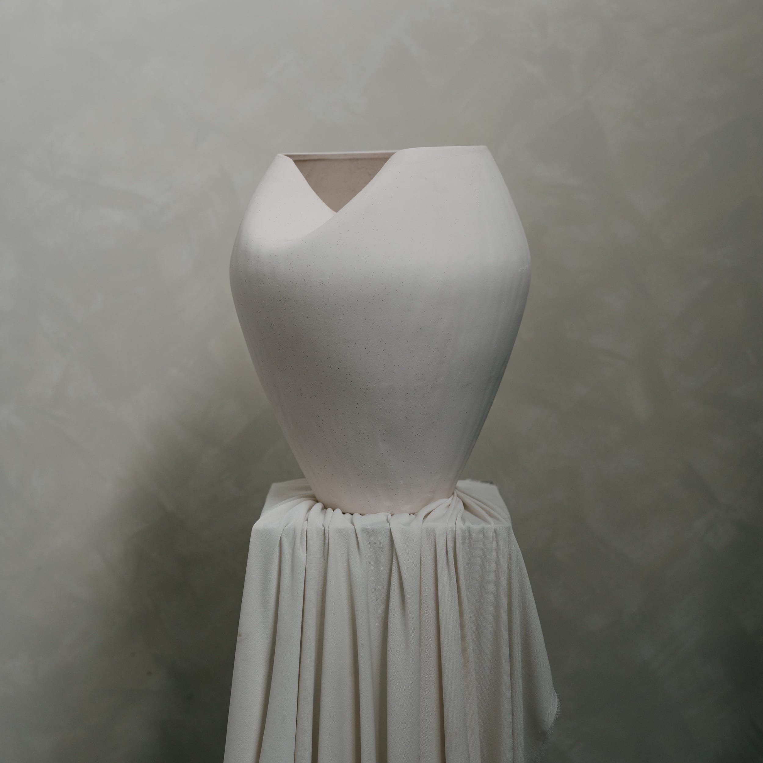 cream ceramic flower vase Maison Bloomé Adelaide florist